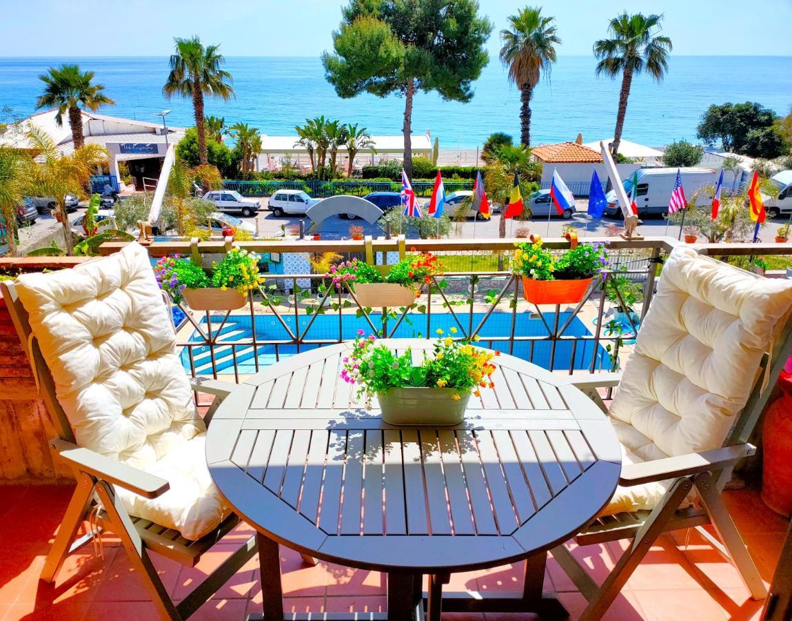 마제오 Taormina By The Sea 아파트 외부 사진