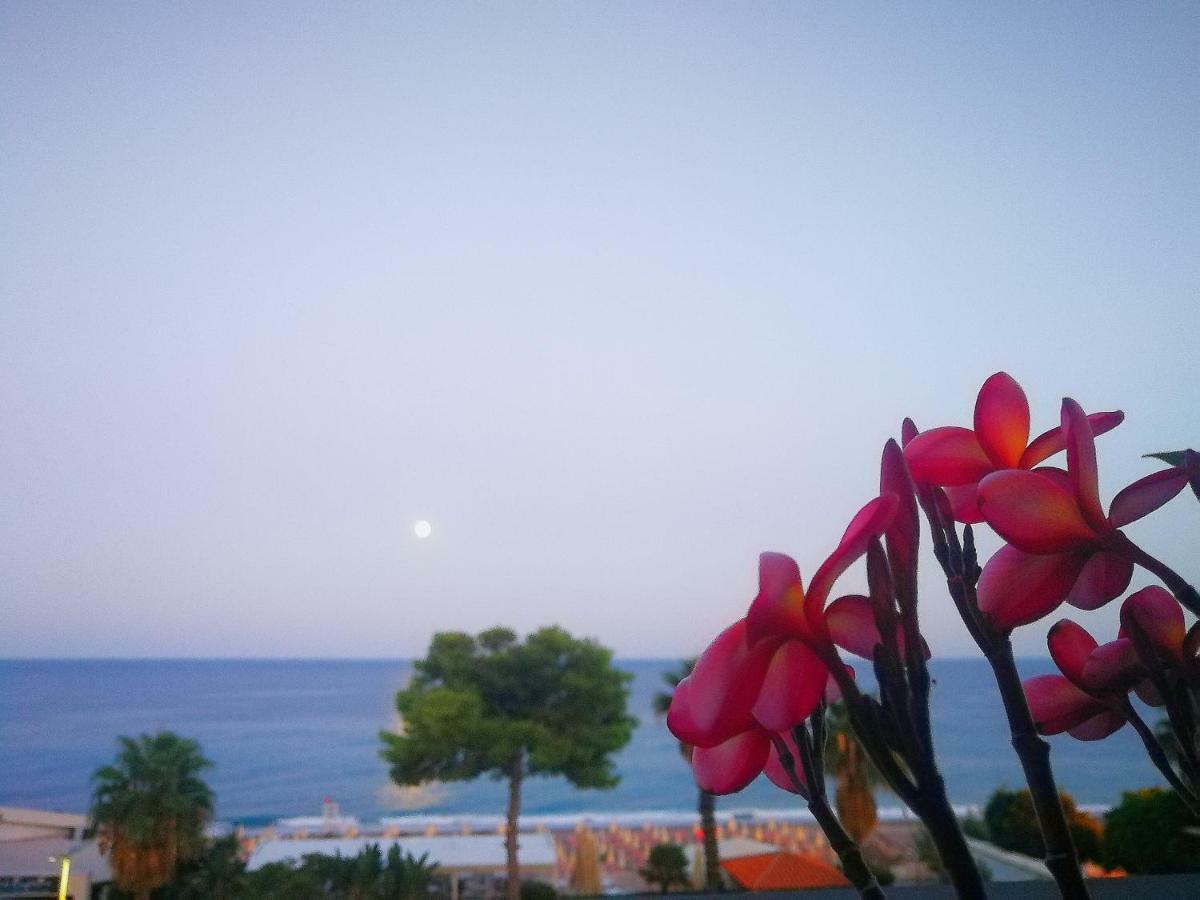 마제오 Taormina By The Sea 아파트 외부 사진